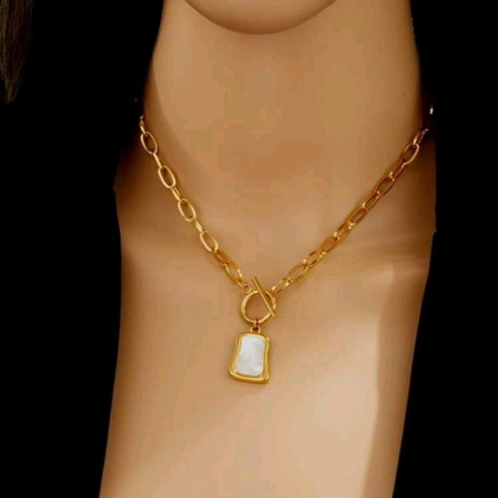 Gold plated necklace
